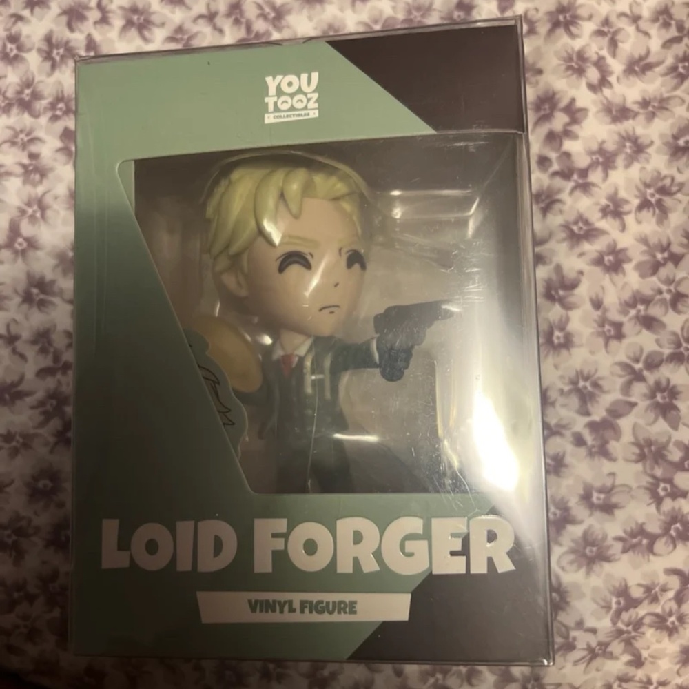 Loid forger youtooz